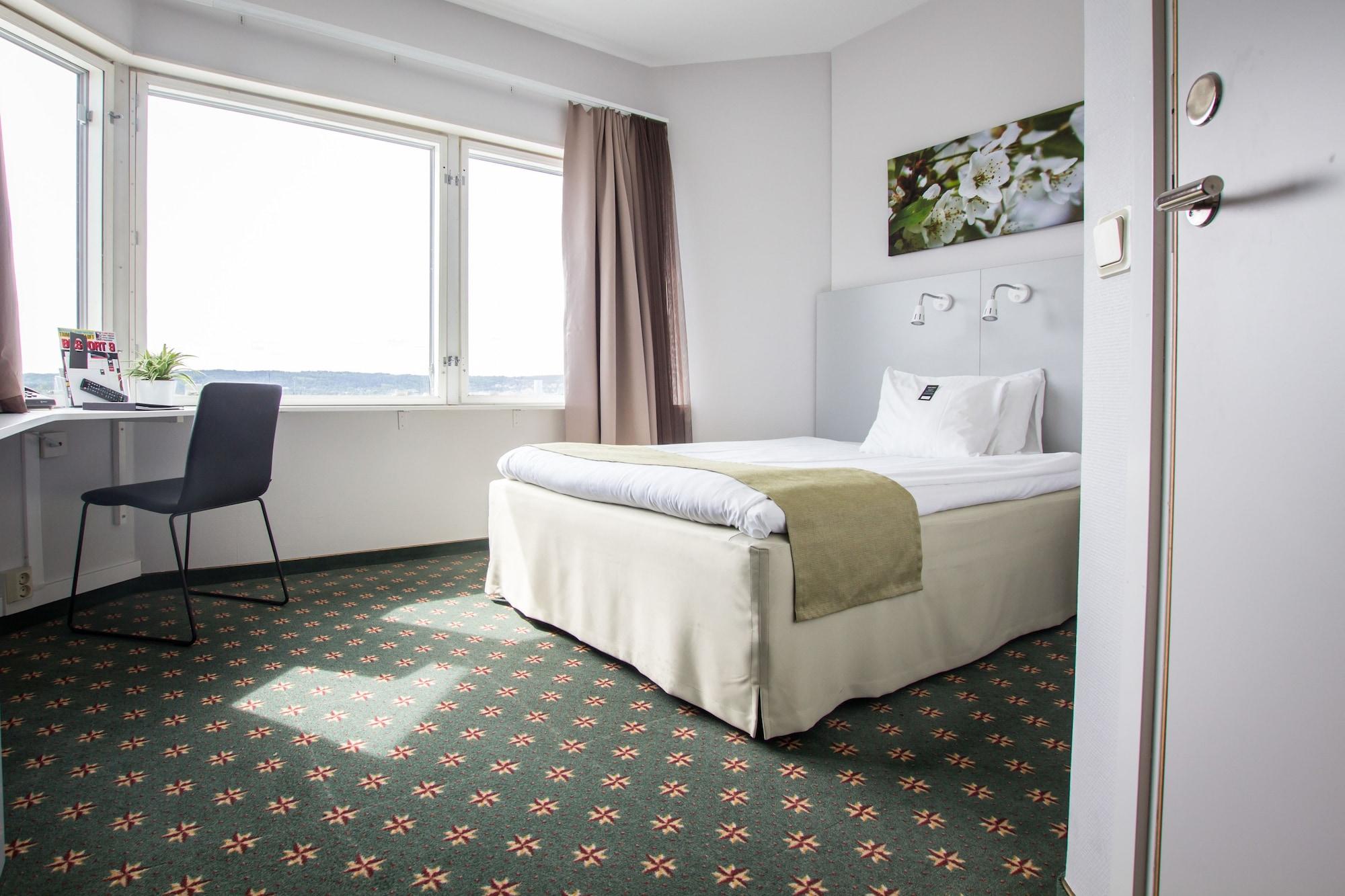 First Hotel Joenkoeping Ngoại thất bức ảnh