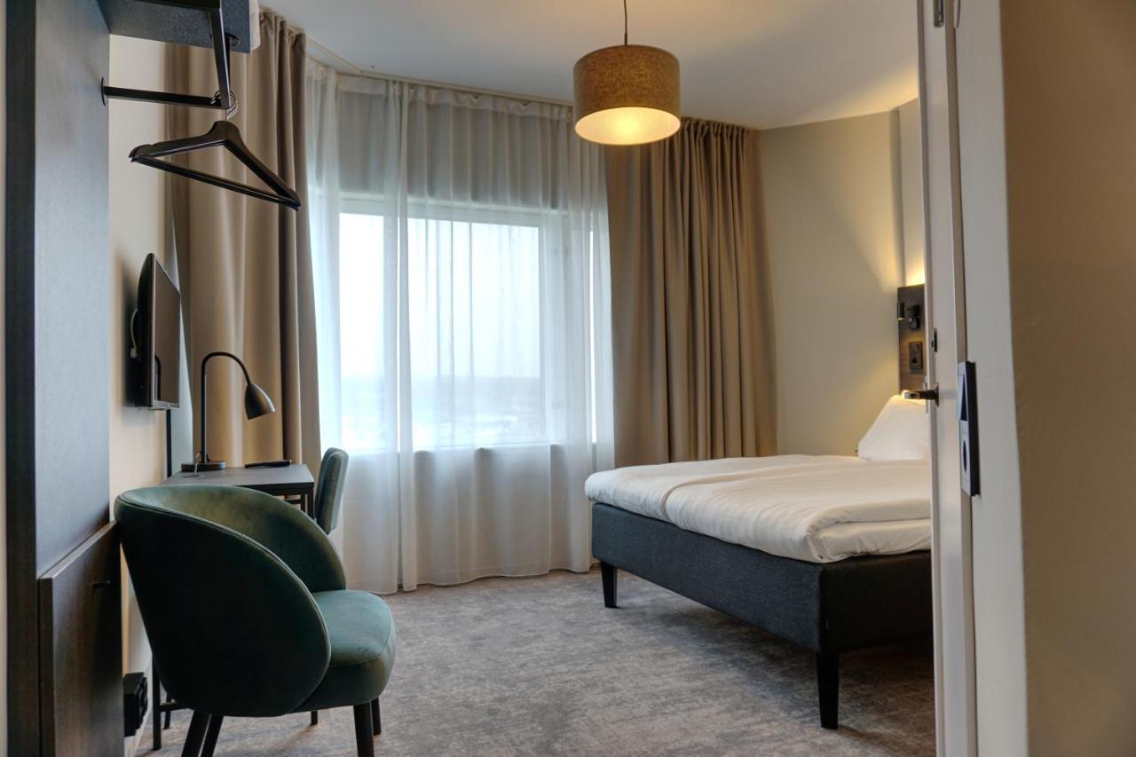 First Hotel Joenkoeping Ngoại thất bức ảnh
