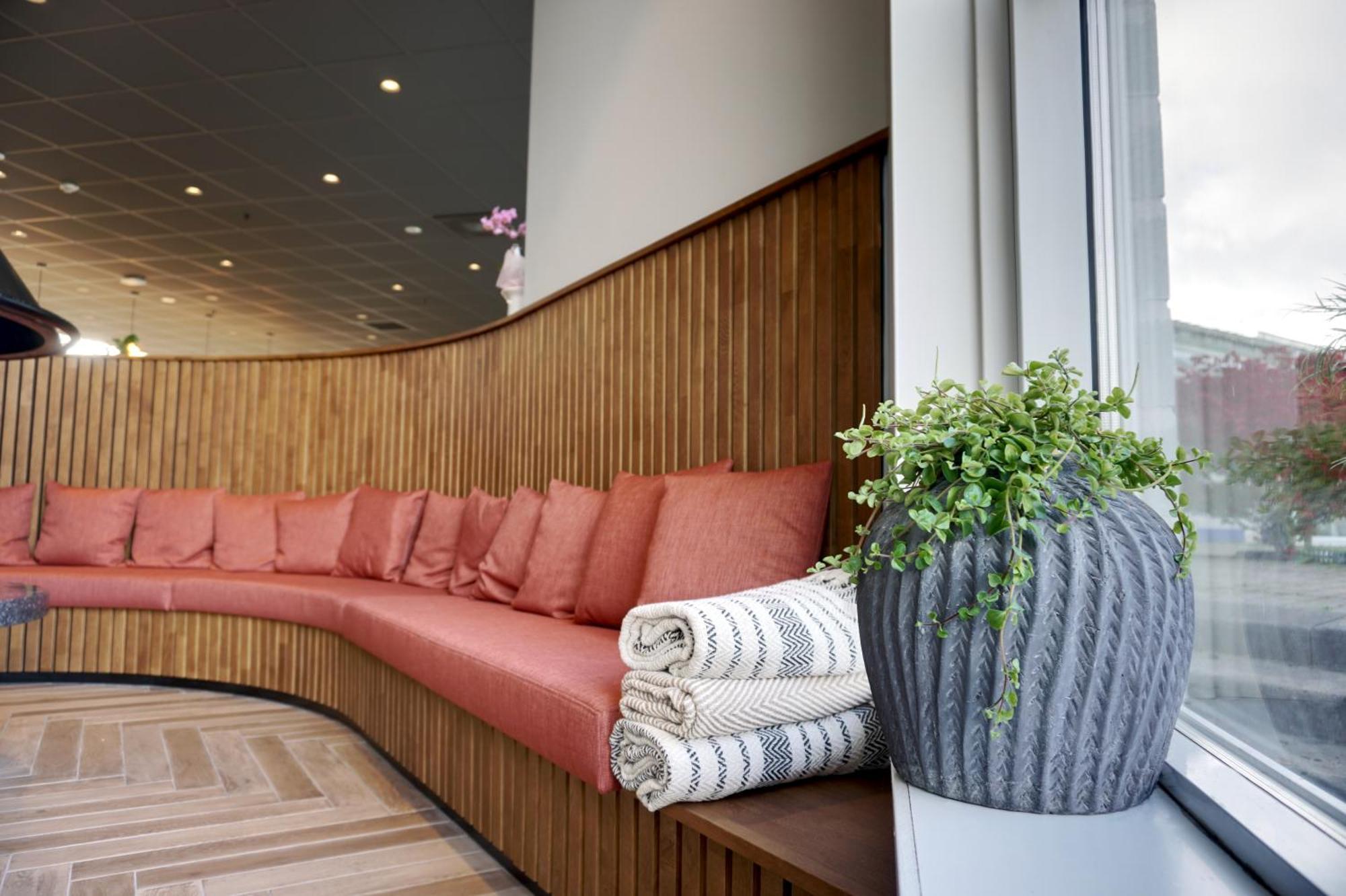 First Hotel Joenkoeping Ngoại thất bức ảnh