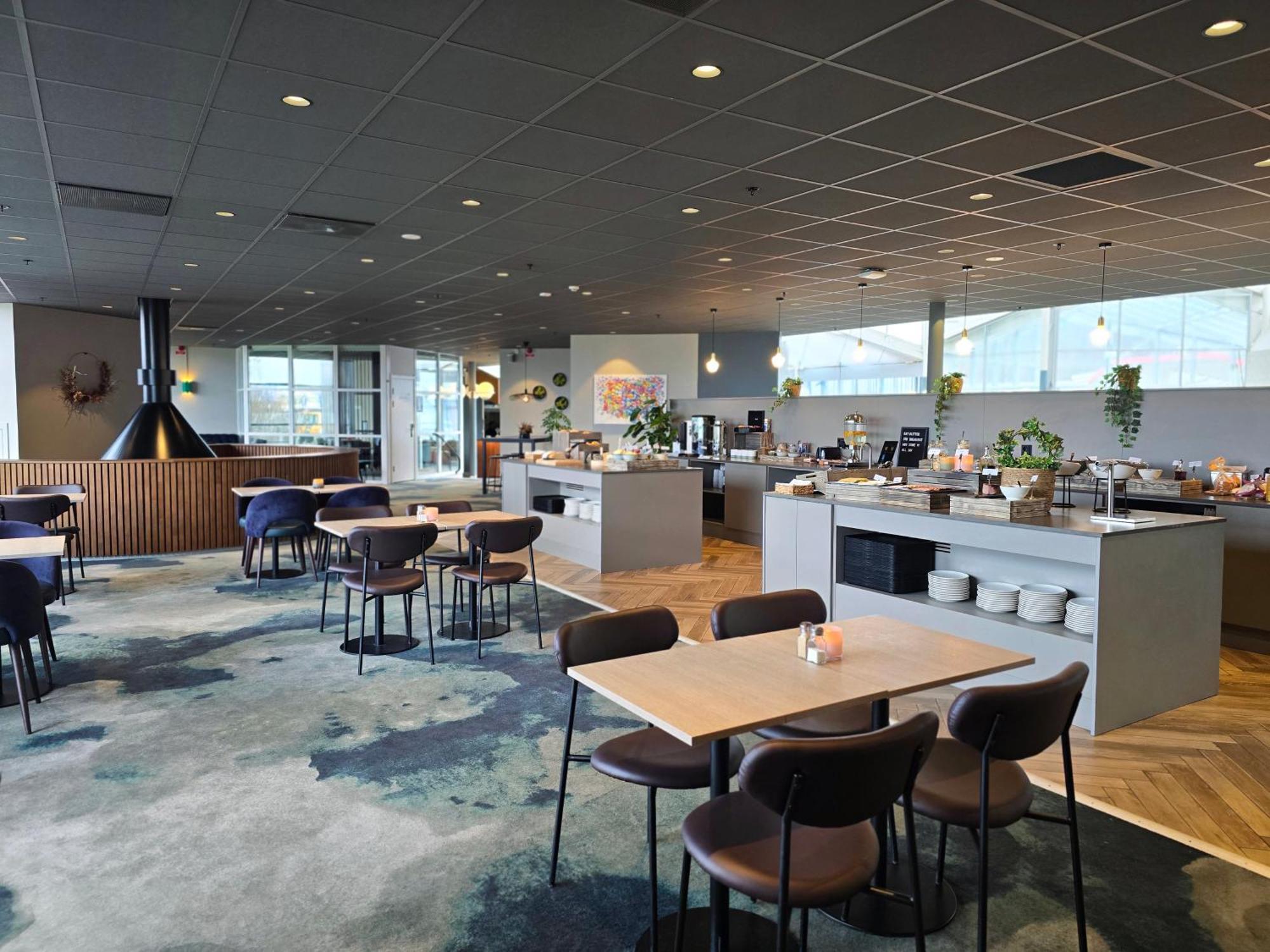 First Hotel Joenkoeping Ngoại thất bức ảnh
