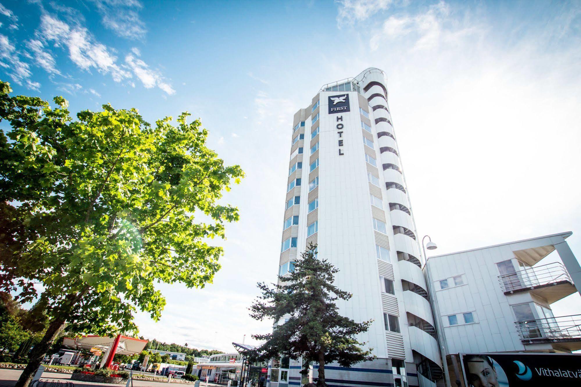 First Hotel Joenkoeping Ngoại thất bức ảnh